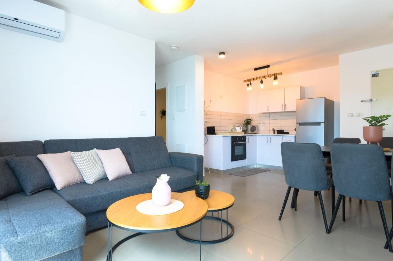 Yalarent Migdalor Apartments With Sea Views טבריה מראה חיצוני תמונה